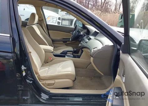 2010 Honda Accord 2.4 Lx from USA, damaged, VIN 1HGCP2F32AA182187